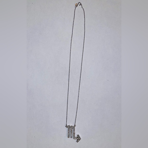 Scorpio pendant necklace - Picture 1 of 2